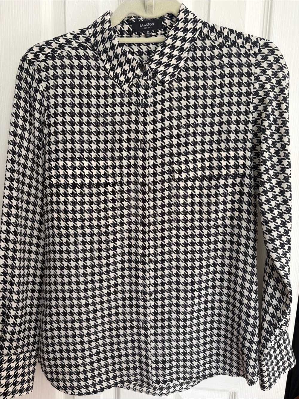 Babaton Black and White Houndstooth Button-Front Blouse